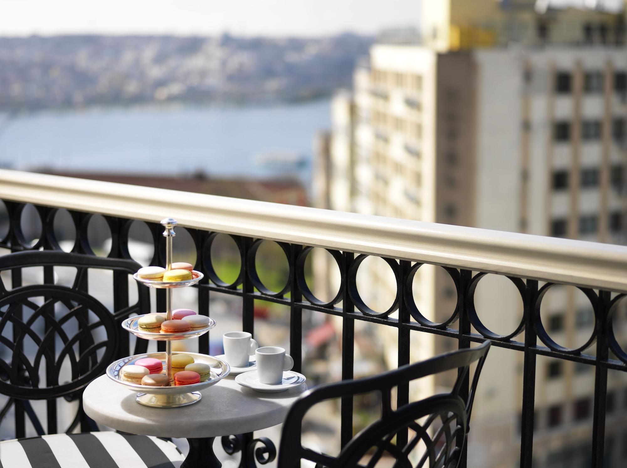 ペラ パレス ホテル イスタンブール エクステリア 写真